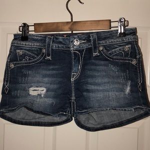 Super cute Rock Revival shorts!